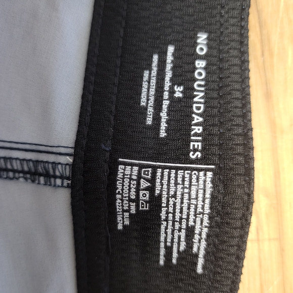 Board Shorts - Picture 5 of 10